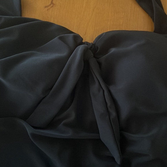 Perfect one piece - Picture 2 of 5